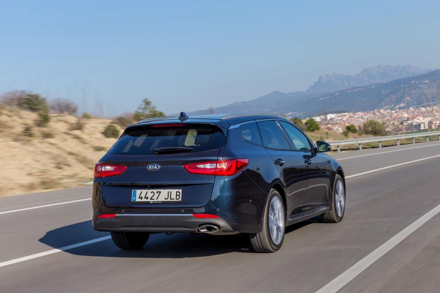  Kia Optima Sportswagon 2016 года  (фото 10 из 24)